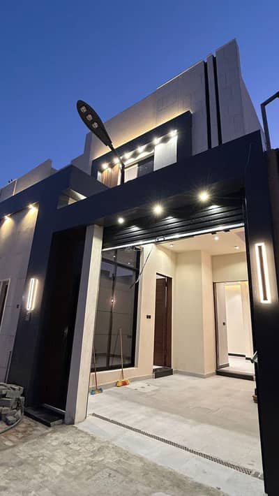 3 Bedroom Floor for Sale in East Riyadh, Riyadh - 3 Bedroom Floor For Sale in Al Bayan Neighborhood, Riyadh 3 Bedroom Floor for Sale in East Riyadh, Riyadh - 3 Bedroom Floor For Sale in Al Bayan Neighborhood, Riyadh