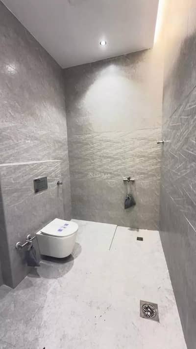 دور 6 غرف نوم للبيع في جنوب الرياض، الرياض - دور للبيع في شارع الشفاء, حي بدر, مدينة الرياض, منطقة الرياض