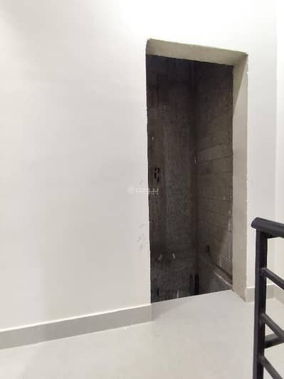 3 Bedroom Floor for Sale in East Riyadh, Riyadh - 3 Bedroom Floor For Sale in Al Maizilah, Riyadh