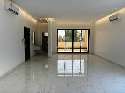 دور 3 غرف نوم للايجار في شمال الرياض، الرياض - طابق للإيجار في حي الملك فهد, الرياض