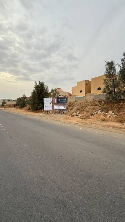 Residential Land for Sale in Ash Shrouk, Buraydah Al Qassim Region - Commercial land in Al-Shorouk neighborhood, Al-Mudhnab Street