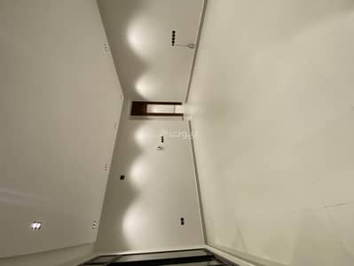 دور 3 غرف نوم للبيع في شرق الرياض، الرياض - طابق للبيع في الرمال، الرياض