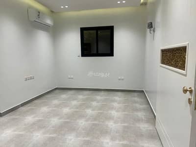 3 Bedroom Apartment for Rent in North Riyadh, Riyadh - Apartment for rent in Al Arid neighborhood for 65,000 in a building.