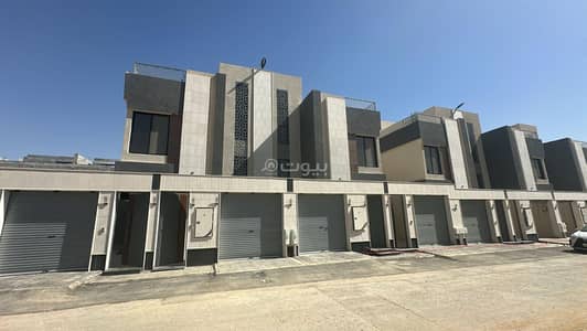 دور 3 غرف نوم للبيع في غرب الرياض، الرياض - دور ارضي في حي ديراب الغرب
