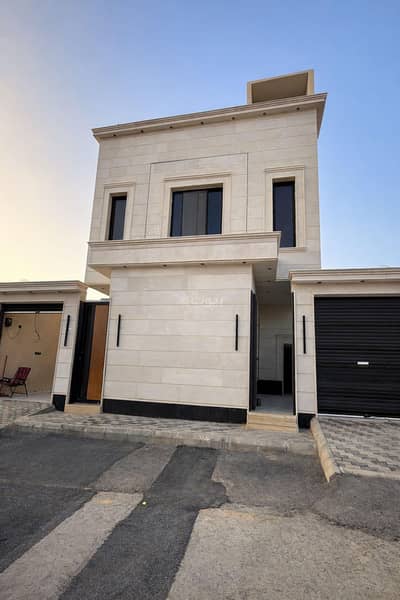 3 Bedroom Floor for Sale in Al Nakhbah, Riyadh - Floor in Al Nakhbah 3 bedrooms 880000 SAR - 87846591
