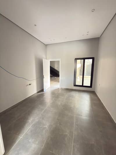 5 Bedroom Villa for Sale in Al Wurud, Al Kharj Riyadh Region - Duplex