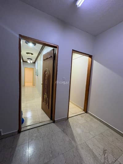 شقة 4 غرف نوم للايجار في شرق الرياض، الرياض - للايجار شقة مكونة من 4 غرف في الحمراء