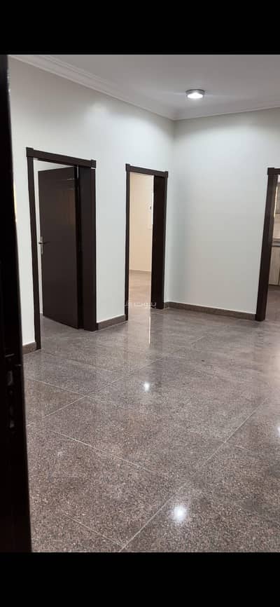 شقة 4 غرف نوم للايجار في شمال الرياض، الرياض - للايجار شقه في حي العارض