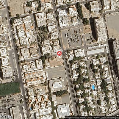 5 Bedroom Flat for Sale in Central Jeddah, Jeddah - A 5-bedroom apartment for sale in Al Hamra, Jeddah.