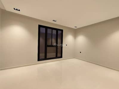 3 Bedroom Floor for Sale in East Riyadh, Riyadh - First floor for sale