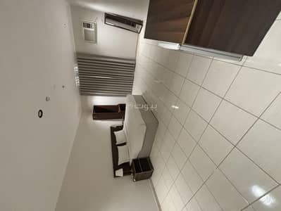 Room for Rent in Bani Harithah, Madina - Room in Bani Harithah 2000 SAR - 87837099