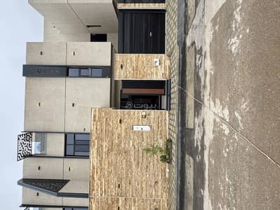 5 Bedroom Villa for Sale in East Riyadh, Riyadh - For sale, a duplex villa with internal stairs in the Al-Rimal neighborhood, near East Riyadh. Modern design with an eastern façade.