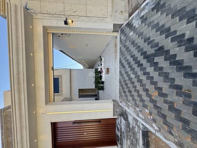 6 Bedroom Floor for Sale in East Riyadh, Riyadh - For sale, a ground floor with an area of 480m, in a prime location near all services and main roads.