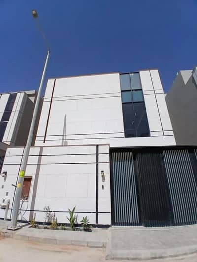 5 Bedroom Villa for Sale in East Riyadh, Riyadh - 5 Bedroom Villa For Sale in Al Rimal, Riyadh