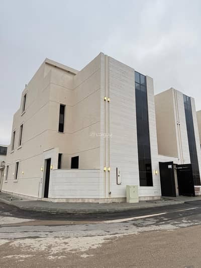 6 Bedroom Villa for Sale in West Riyadh, Riyadh - Very beautiful villa with an area of 377