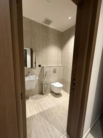 فلیٹ 3 غرف نوم للايجار في غرب الرياض، الرياض - شقه فاخرة للايجار