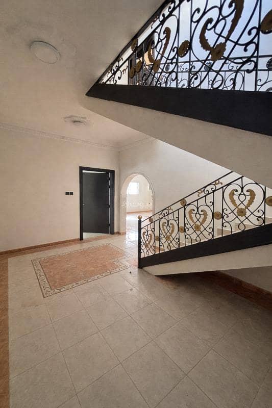 A large ground floor with an apartment in the Al-Shuhada neighborhood behind Granada Mall A large ground floor with an apartment in the Al-Shuhada neighborhood behind Granada Mall