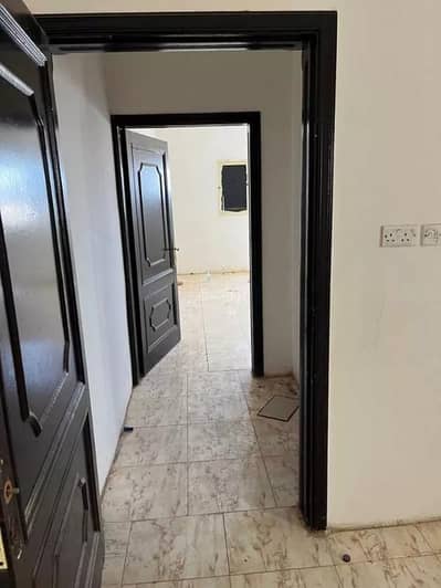 4 Bedroom Apartment for Rent in East Riyadh, Riyadh - 4-bedroom apartment for rent in Al-Mu'azzila, Riyadh