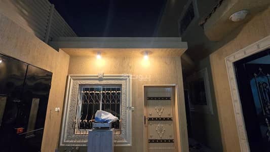 6 Bedroom Villa for Sale in East Riyadh, Riyadh - Duplex villa for sale in Al-Naseem Al-Gharbi neighborhood