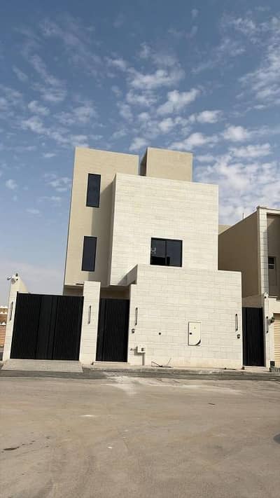 دور 4 غرف نوم للايجار في شرق الرياض، الرياض - 4 غرف نوم دور سكني للإيجار في السعادة