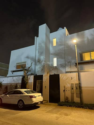 2 Bedroom Flat for Sale in North Riyadh, Riyadh - Selling two apartments in King Fahd district inside a villa