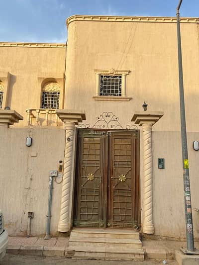 10 Bedroom Villa for Sale in East Riyadh, Riyadh - Two-story villa for sale in Al-Nahda, Riyadh