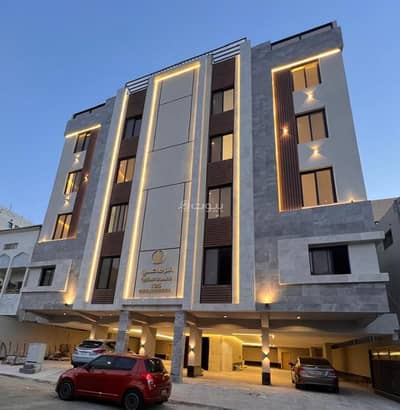 4 Bedroom Apartment for Sale in North Jeddah, Jeddah - Own a luxurious new apartment with four front views directly from the owner.