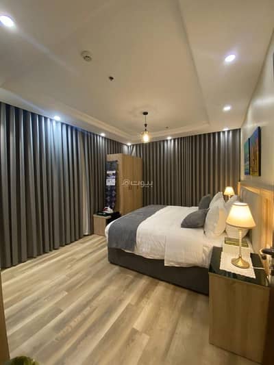 1 Bedroom Flat for Rent in North Jeddah, Jeddah - A luxury apartment with a room, living room, kitchen, and bathroom in Al-Rabwa, Harra Street.