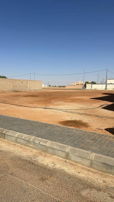 Residential Land for Sale in Al-Izdihar District, Qusaiba Al Qassim Region - (A very special site) Commercial land
