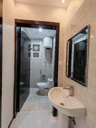 3 Bedroom Floor for Sale in East Riyadh, Riyadh - 3 Bedroom Floor For Sale in Al Nadwa District, Riyadh