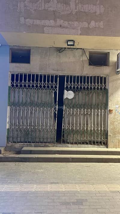 عمارة سكنية  للايجار في غرب الرياض، الرياض - محل للايجار