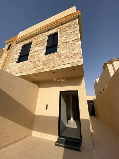 3 Bedroom Floor for Sale in West Riyadh, Riyadh - 3 residential rooms for sale in Al Awali