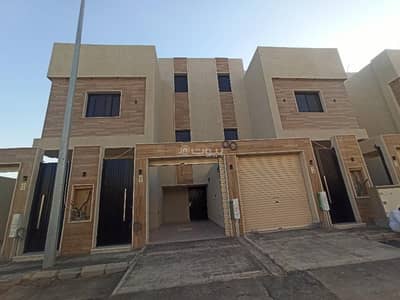 3 Bedroom Floor for Sale in West Riyadh, Riyadh - Residential apartment consisting of 3 bedrooms for sale in Dirab, contact 0501732720