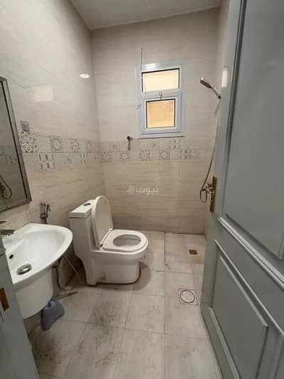 دور 5 غرف نوم للايجار في شمال الرياض، الرياض - دور للإيجار في شارع القرشي, حي النرجس, مدينة الرياض, منطقة الرياض