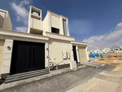 دور 5 غرف نوم للبيع في شرق الرياض، الرياض - دور للبيع في شارع الضياء, حي الجنادرية, مدينة الرياض, منطقة الرياض