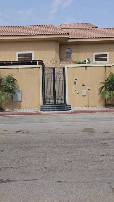 فیلا 10 غرف نوم للبيع في شرق الرياض، الرياض - فيلا للبيع في الخليج