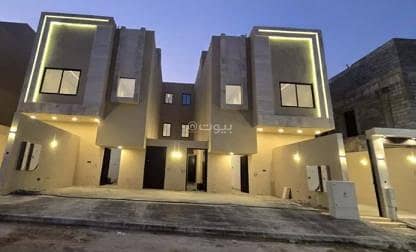 دور 5 غرف نوم للبيع في جنوب الرياض، الرياض - طابق للبيع في عكاظ، الرياض