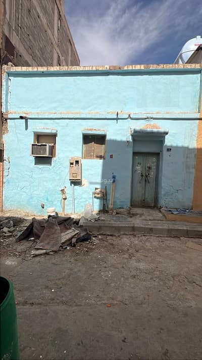 ارض سكنية  للبيع في وسط الرياض، الرياض - أرض للبيع في المرقب، الرياض