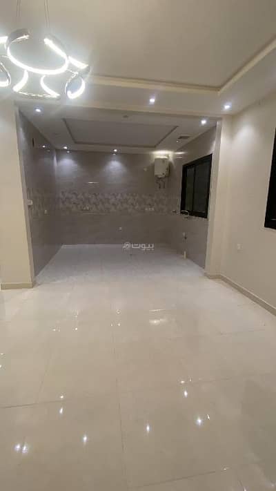 3 Bedroom Flat for Rent in South Riyadh, Riyadh - Apartment for rent – Al-Okaaz neighborhood | Riyadh  A distinctive apartment in a quiet location close to all services, suitable for families.  Apartment details:  Two entrances  Independent living room with a bathroom