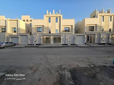 3 Bedroom Floor for Sale in South Riyadh, Riyadh - Distinct Ground Floor