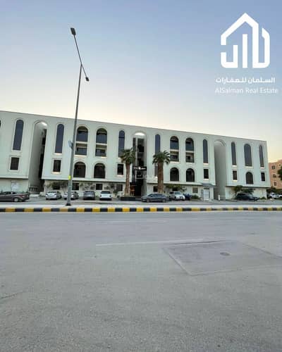 فلیٹ 3 غرف نوم للايجار في شمال الرياض، الرياض - شقة مكونة من 3 غرف نوم للإيجار في الملقا، الرياض