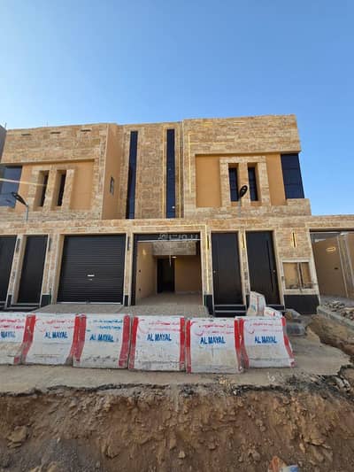 دور 5 غرف نوم للبيع في غرب الرياض، الرياض - دور سكني مكون من 5 غرف نوم للبيع في طويق