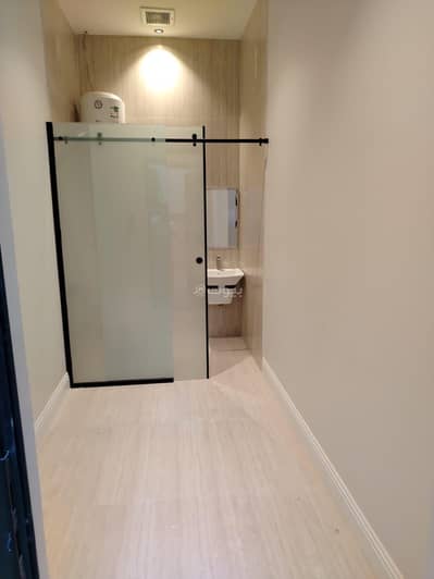 4 Bedroom Floor for Sale in North Riyadh, Riyadh - The street