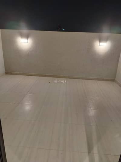 دور 4 غرف نوم للبيع في شمال الرياض، الرياض - الشارع