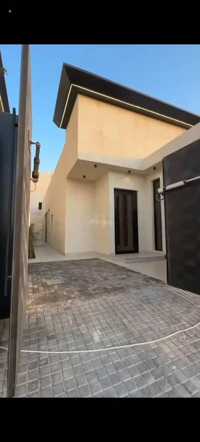 4 Bedroom Floor for Sale in East Riyadh, Riyadh - Floor For Sale in Al Janadriyah, Riyadh