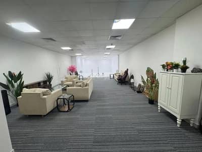 مكتب  للايجار في وسط الرياض، الرياض - مكتب تجاري للإيجار في شارع عمر المختار, حي ثليم, مدينة الرياض, منطقة الرياض