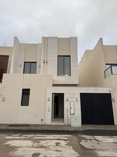 6 Bedroom Villa for Sale in West Riyadh, Riyadh - A villa with 6 bedrooms for sale in Al Mahdiyah, Riyadh