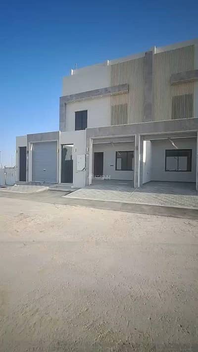 5 Bedroom Villa for Sale in South Riyadh, Riyadh - Villa For Sale in Okaz, Riyadh