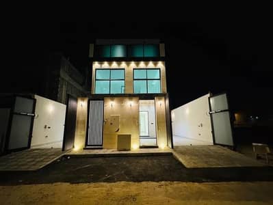 فیلا 5 غرف نوم للبيع في شرق الرياض، الرياض - فيلا مكونة من 5 غرف نوم للبيع في الرمال، الرياض