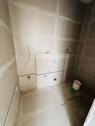 3 Bedroom Floor for Sale in East Riyadh, Riyadh - 4 Bedroom Floor For Sale in Al Yarmuk, Riyadh